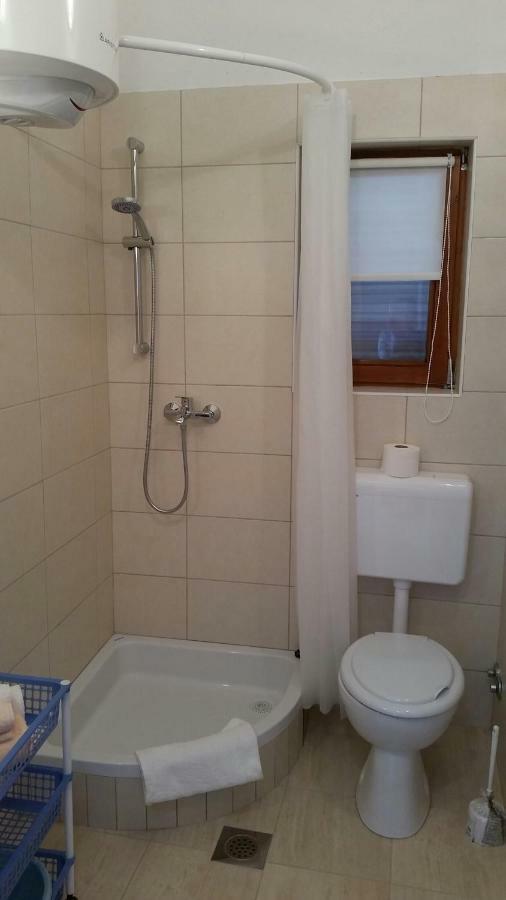 Apartman Ivanica Apartment Jezera Bagian luar foto